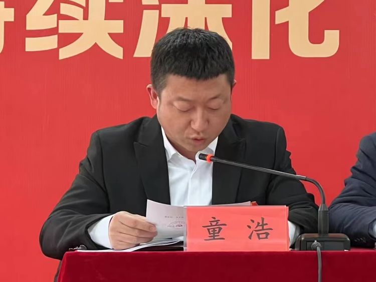 简篇-招贤镇召开学习运用“千万工程”经验持续深化“三个年”活动动员部署会