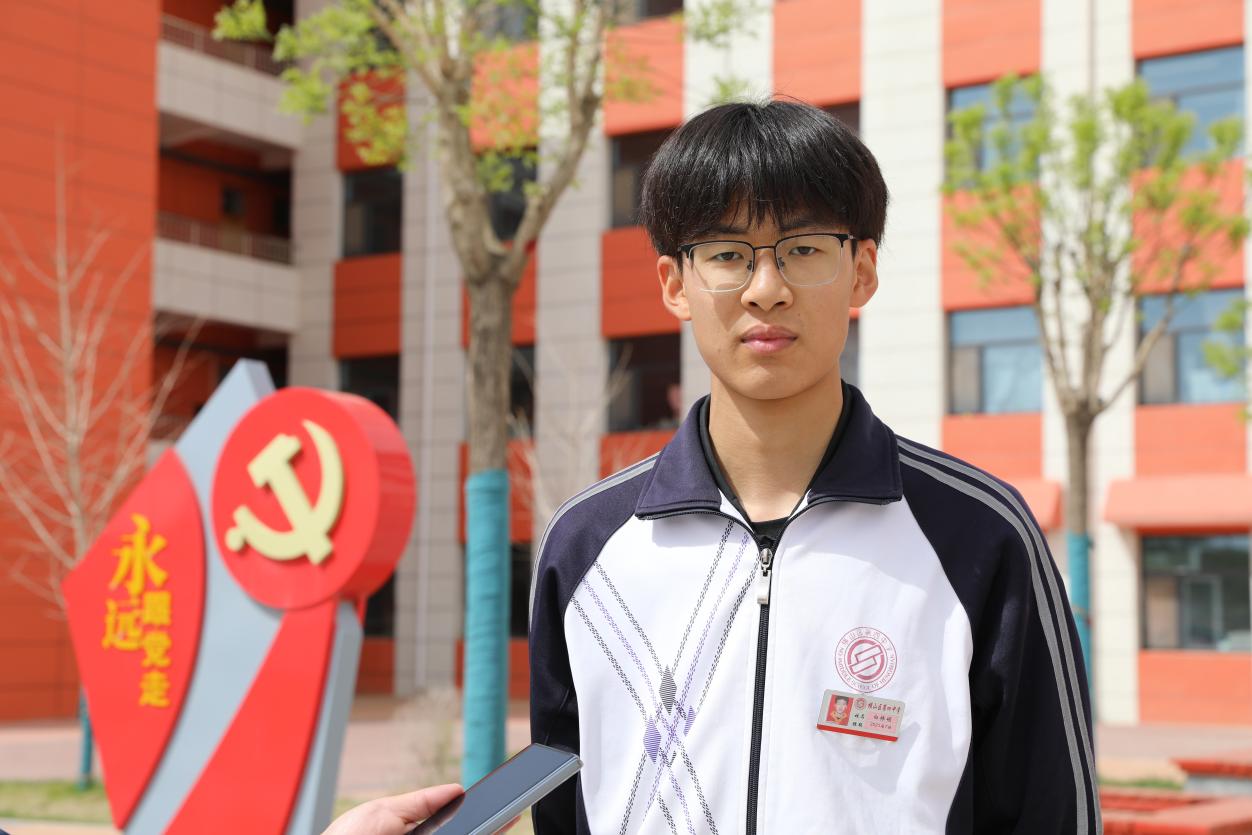 白梓硕
