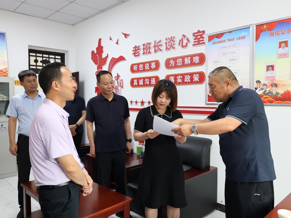 C:\Users\Administrator\Documents\WeChat Files\wxid_huqfpomispcv22\FileStorage\Temp\7a581eaadcf92f40bf4f056ed8ccafa.jpg