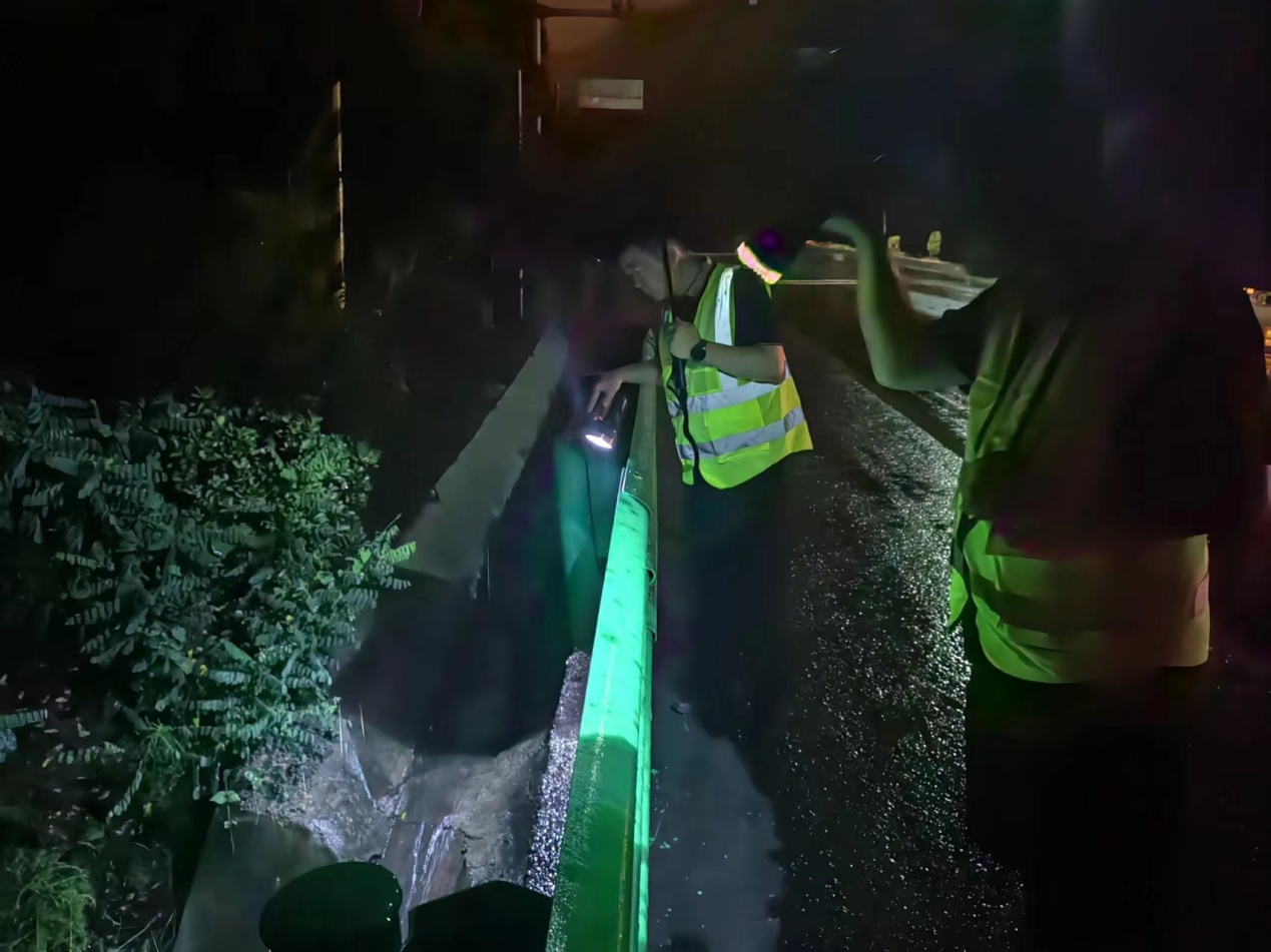 C:\Users\Administrator\Documents\WeChat Files\wxid_f3etaxqcss921\FileStorage\Temp\ef623c3b3b34399a67d98356182586c.jpg