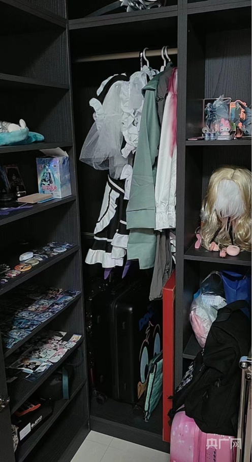 段萱收藏的“谷子”(受访者供图 央广网发)