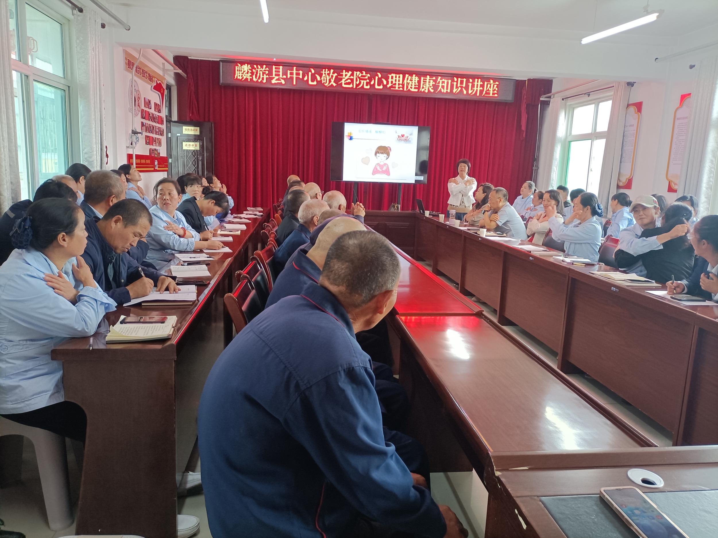 2bfade62dcbdf1df37b2253358541d8