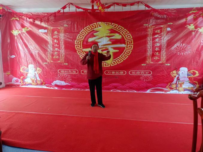 王德存唱歌
