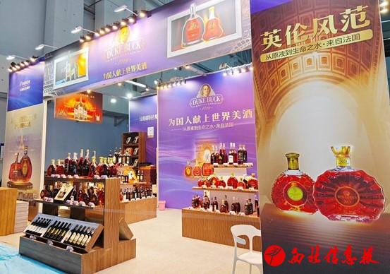 图形用户界面

低可信度描述已自动生成