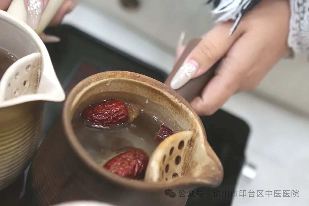 图示, 示意图&#10;&#10;中度可信度描述已自动生成