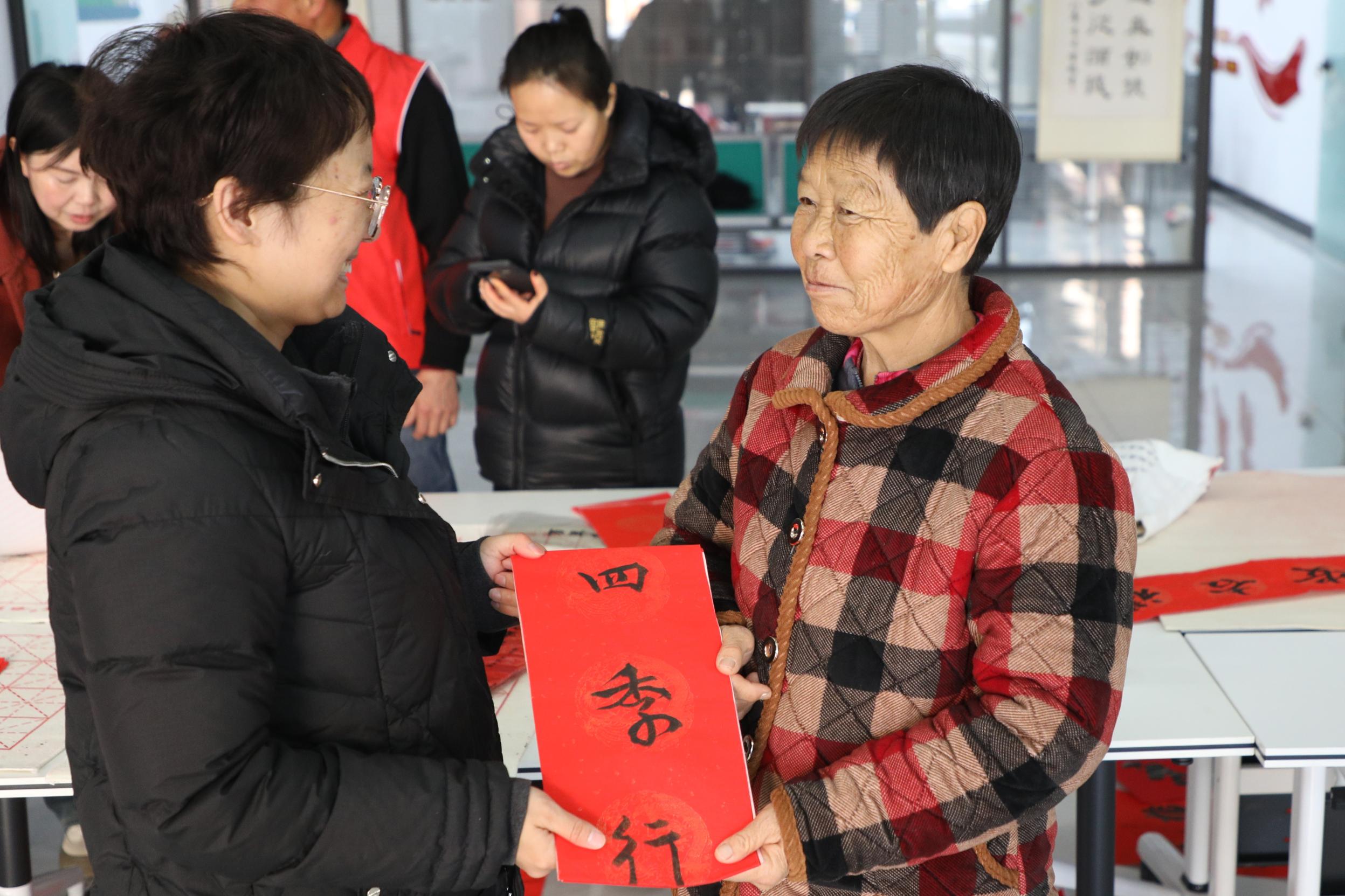 图示, 示意图&#10;&#10;中度可信度描述已自动生成
