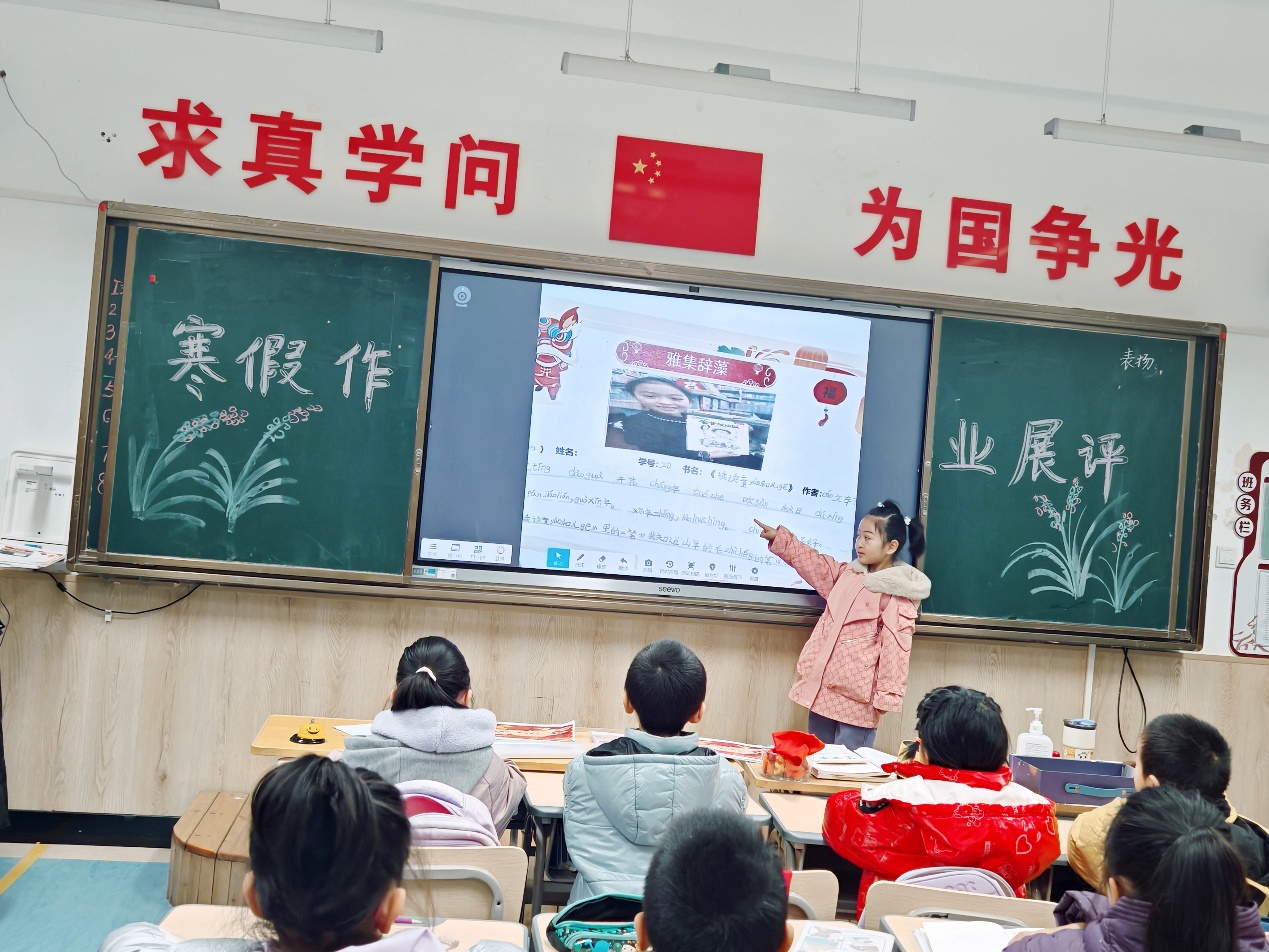 图片包含 人, 建筑, 人们, 一群

AI 生成的内容可能不正确。