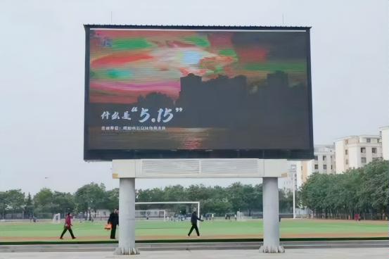 e64d4ab2ec6e456fb97887b40ed43d42~tplv-tt-origin-web_gif