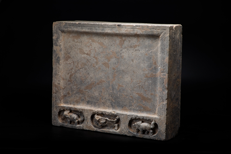 M144出土刻经碑。陕西省考古研究院供图