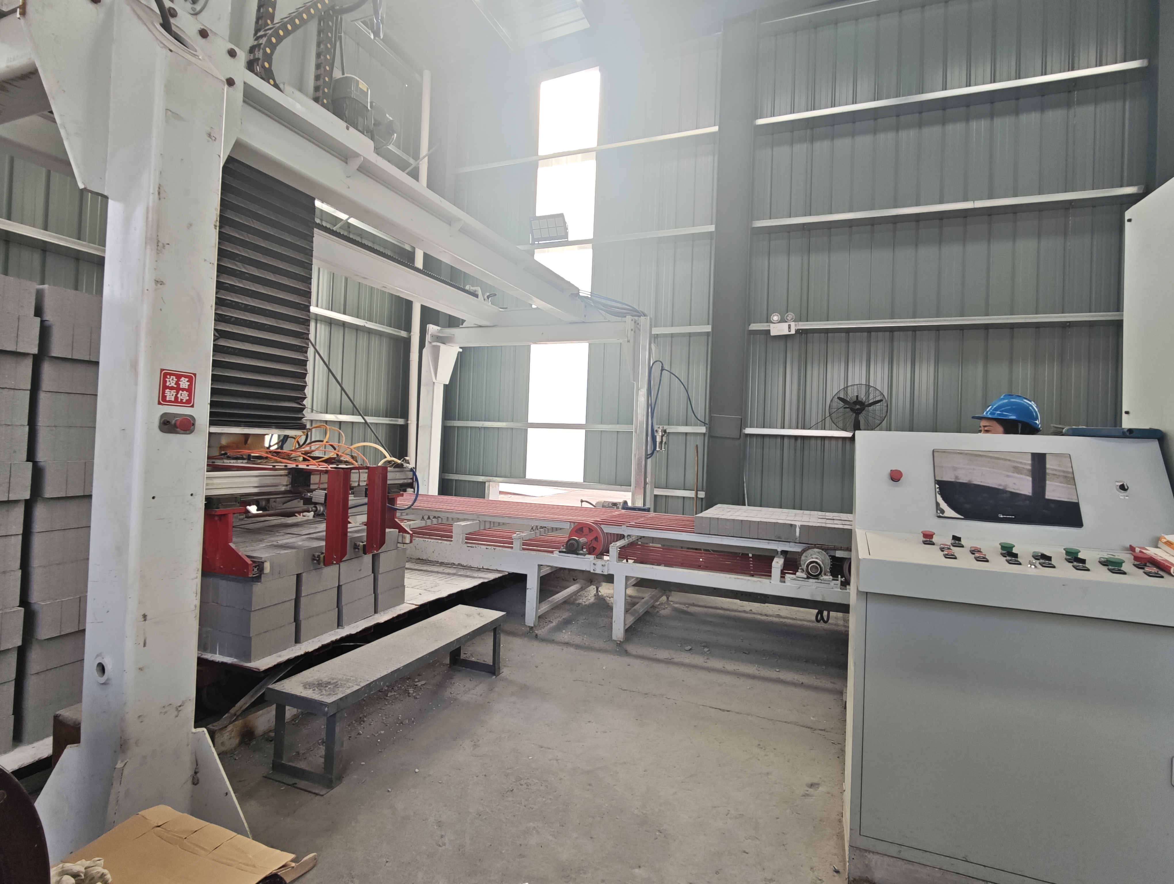 20251110143946271-73-3dbbc.jpg 20251110143946271-73-3dbbc.jpg