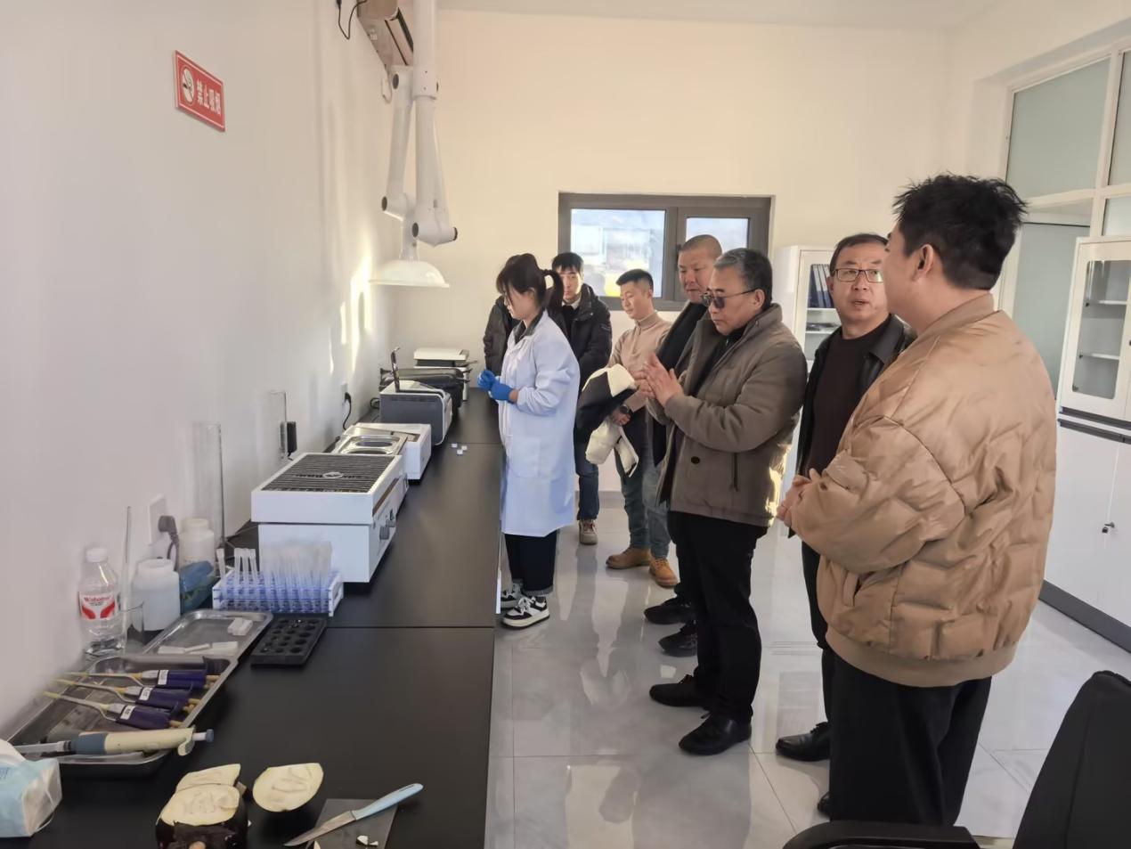 e7e9536743786f660118ffa4258ff900_compress