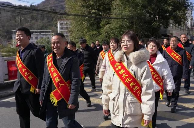 石泉县饶峰镇：“四治融合”打造乡村治理“新名片”