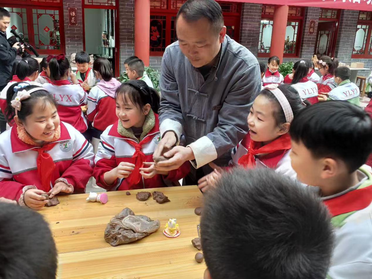 6a7d95c7ab6c7466aa3a5c3f92e1f7a