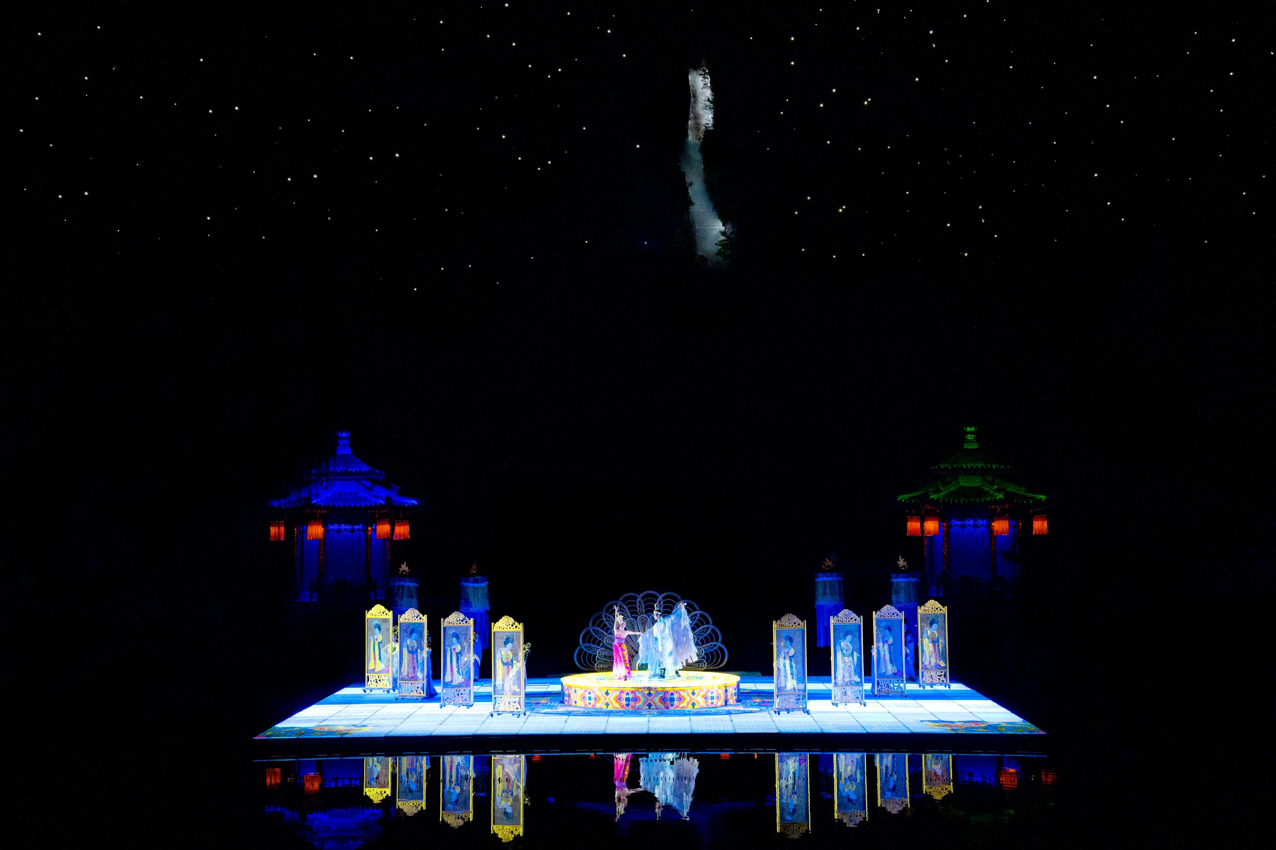 夜半无人私语时