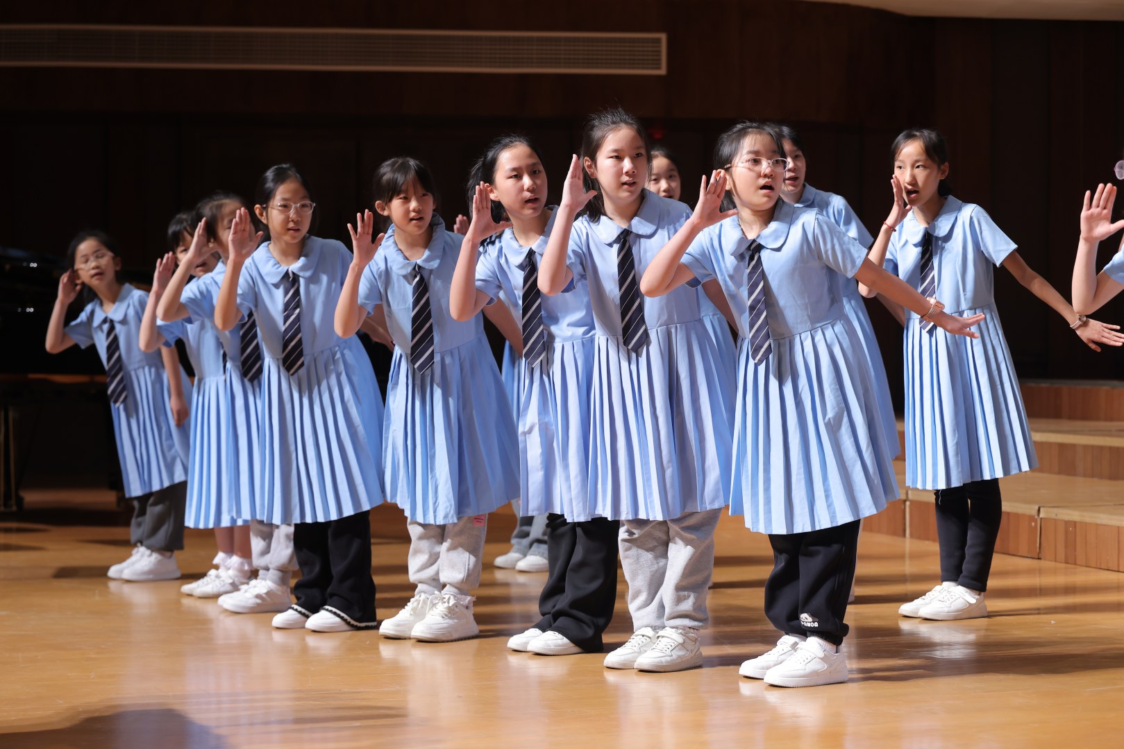 0Y0A4272-opq4284762460