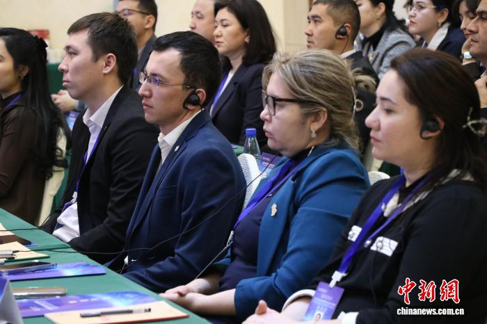 图为研修班开班仪式现场。苟继鹏 摄