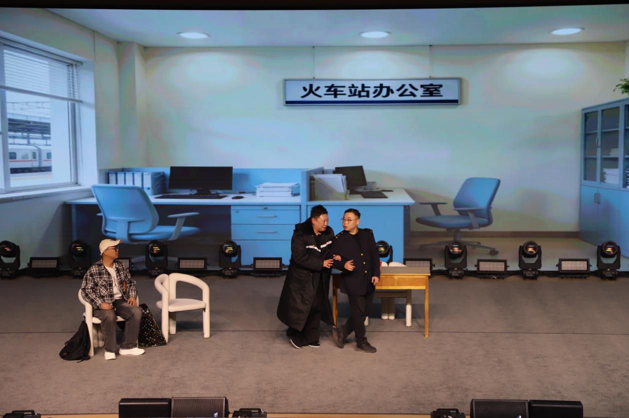 南郊中学小品《如此偶遇》