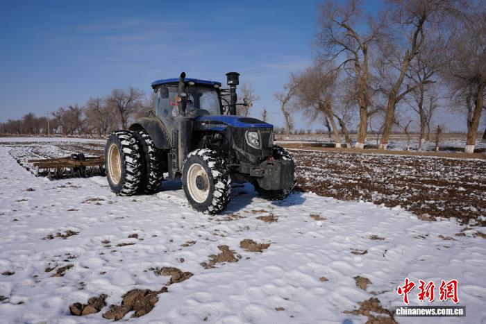 一五〇团机械破雪工作已近尾声。欧阳勇胜 摄