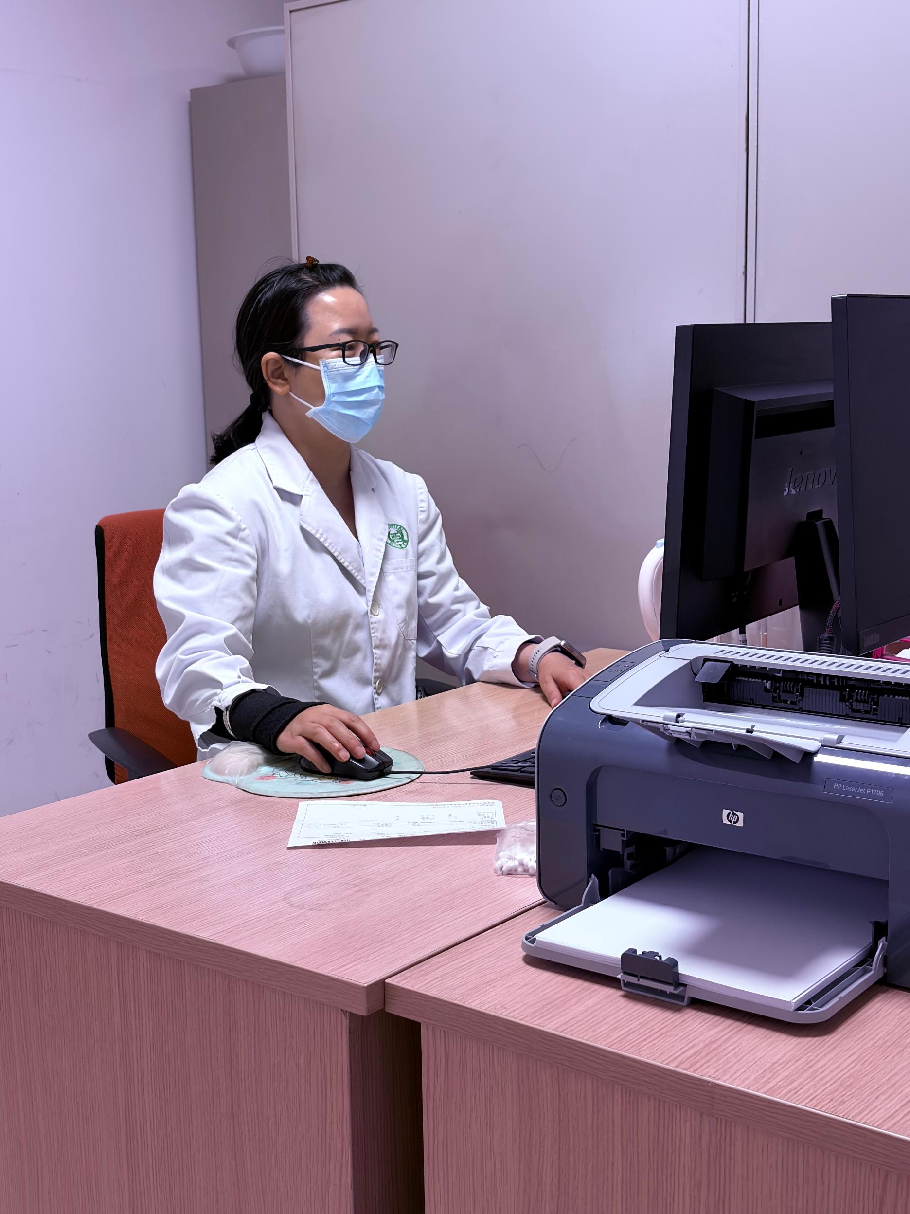 0a98b423d147c5503bba5d9ac722df82