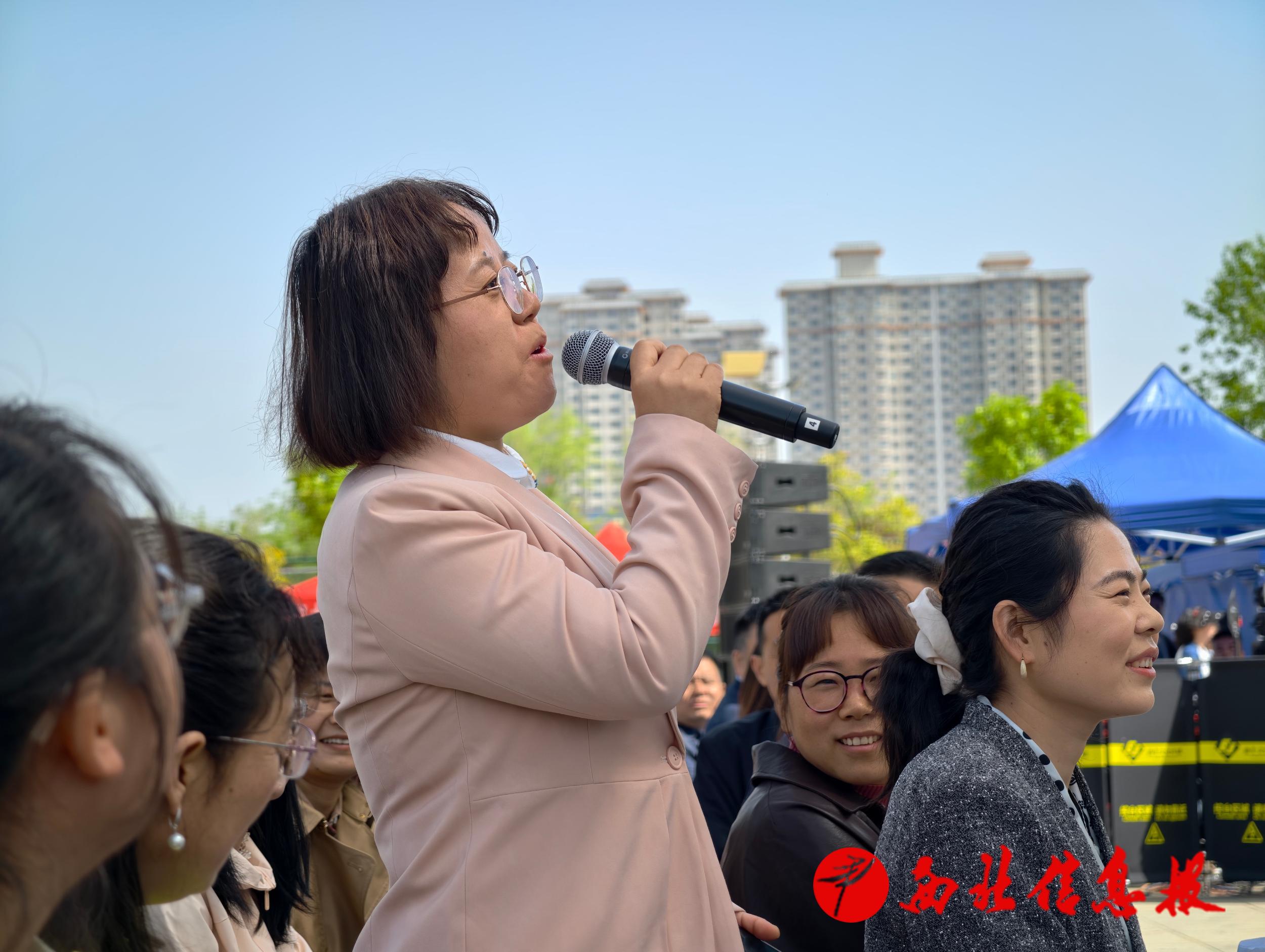 c60094ec1e7f70a7b0f83ac6bd8a29a9