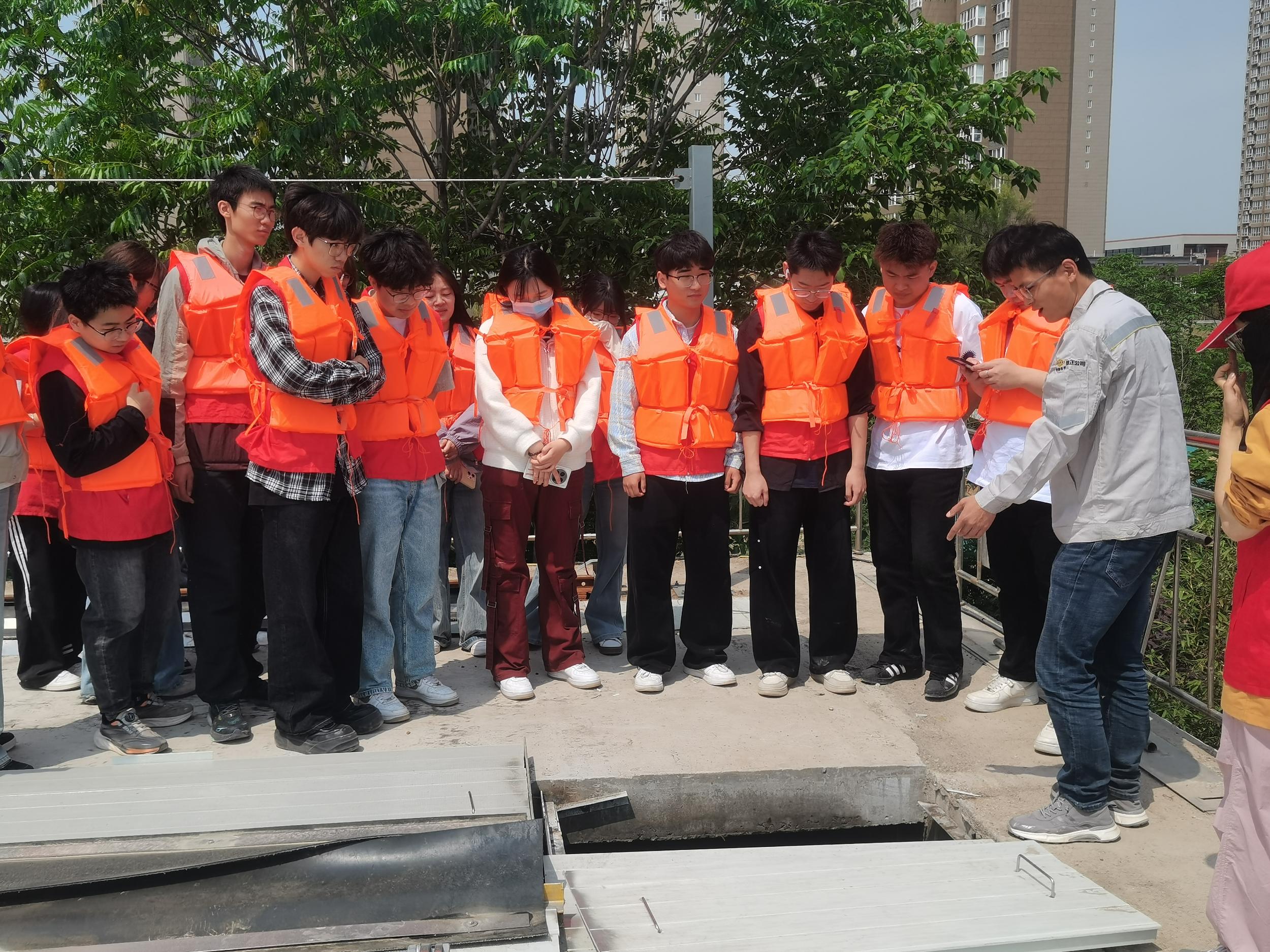 e33f181a5e0ab95f18345bfa2303e19