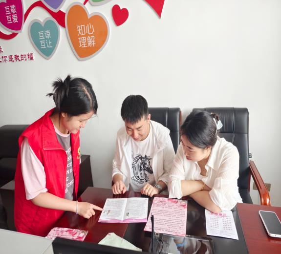 26-七夕-文明宣讲员科普婚育、婚恋观知识